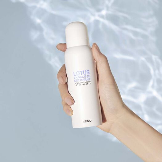 GENTLE CLEANSING LOTUS MOUSSE